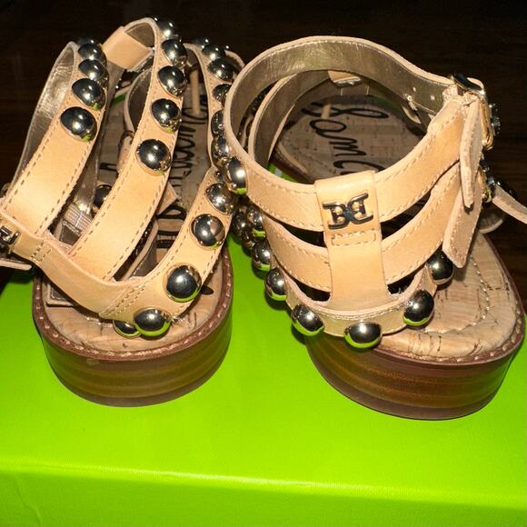 NIB Sam Edelman Eavan Studded Gladiator Sandal in Natural Sand Size 9W - Picture 12 of 15